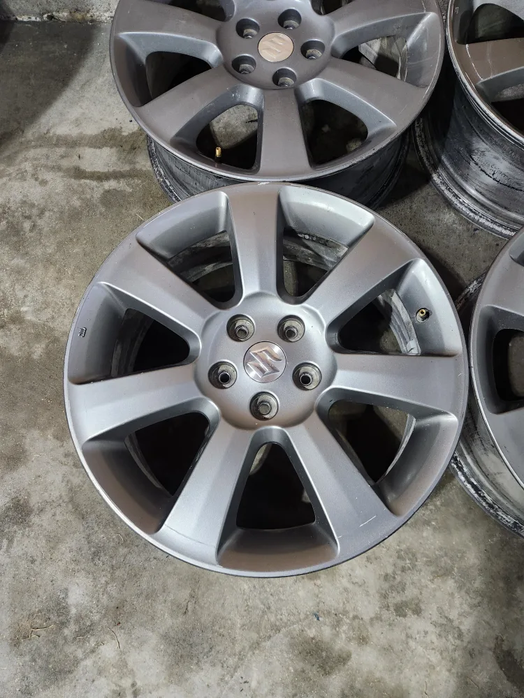 (4)-18 Inch Alloy Rims 5x114.3 Off 2010 Suzuki Grand Vitara image indicator(3)