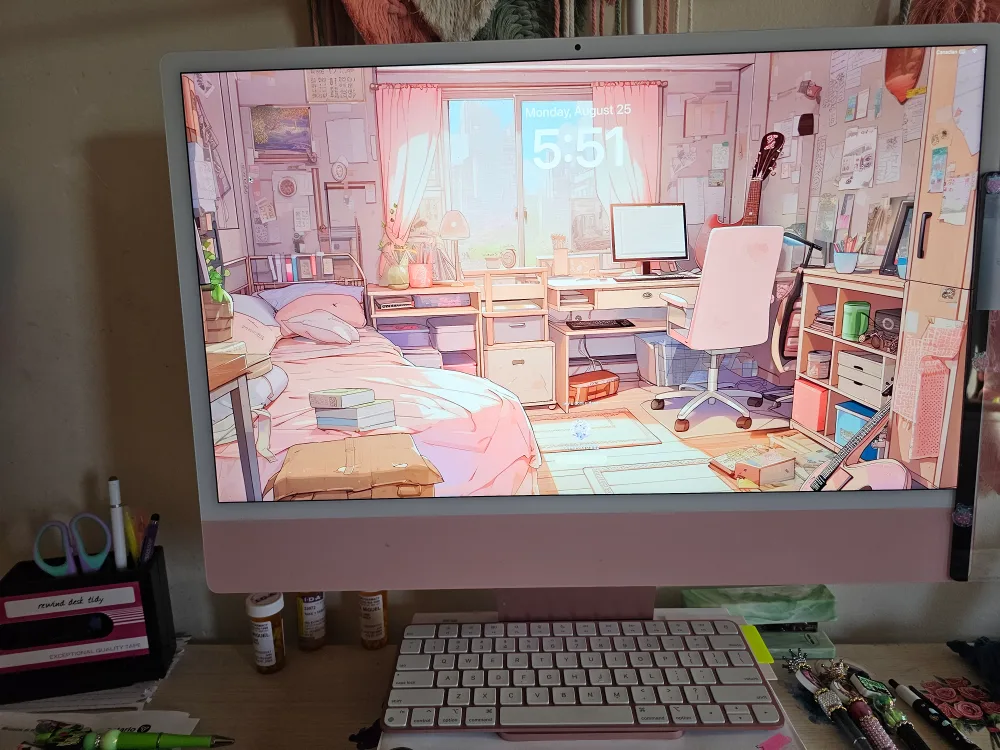 Apple iMac 24 inch (Rose Gold) thumbnail