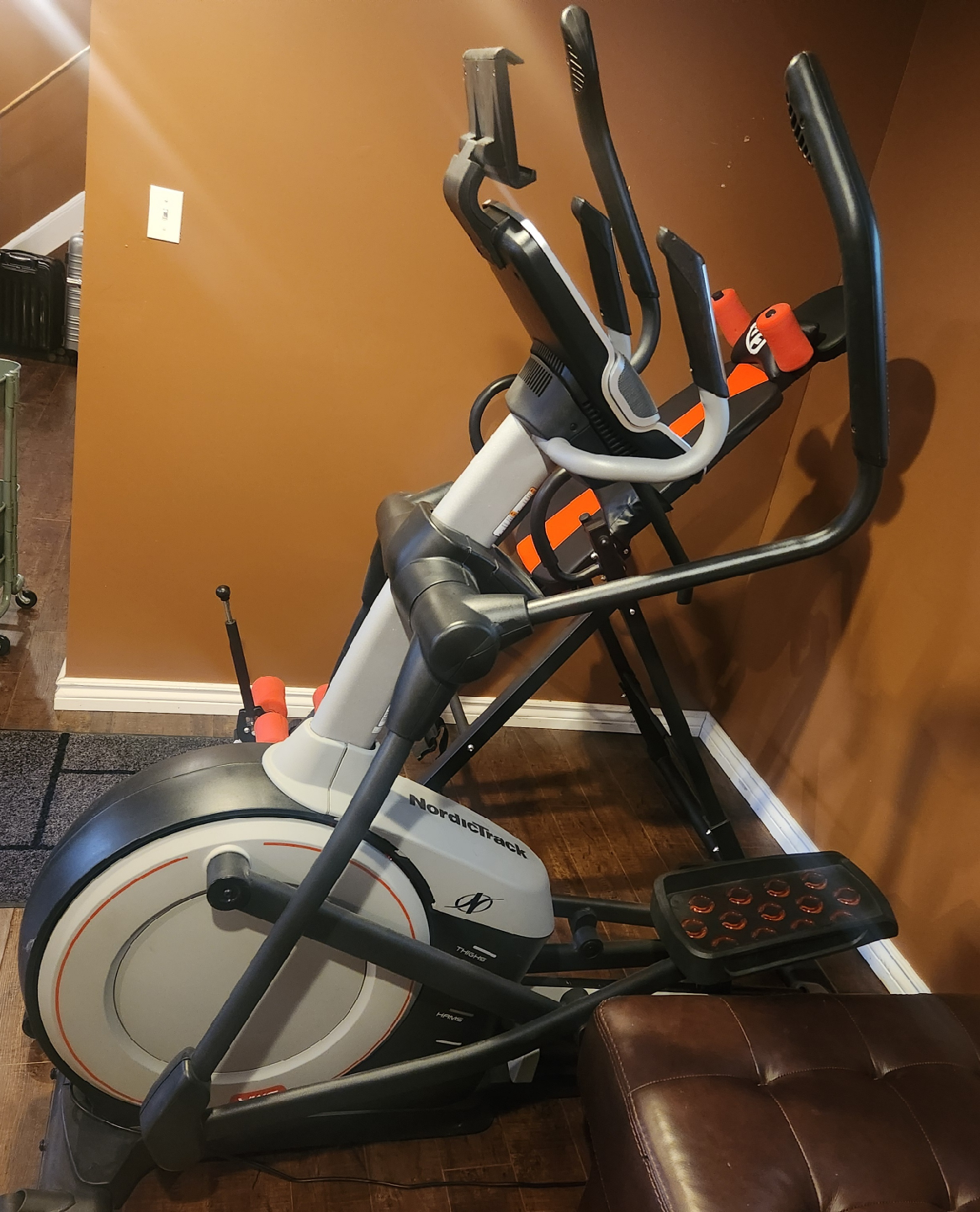 NordicTrack 9.5i Elliptical - photo 2