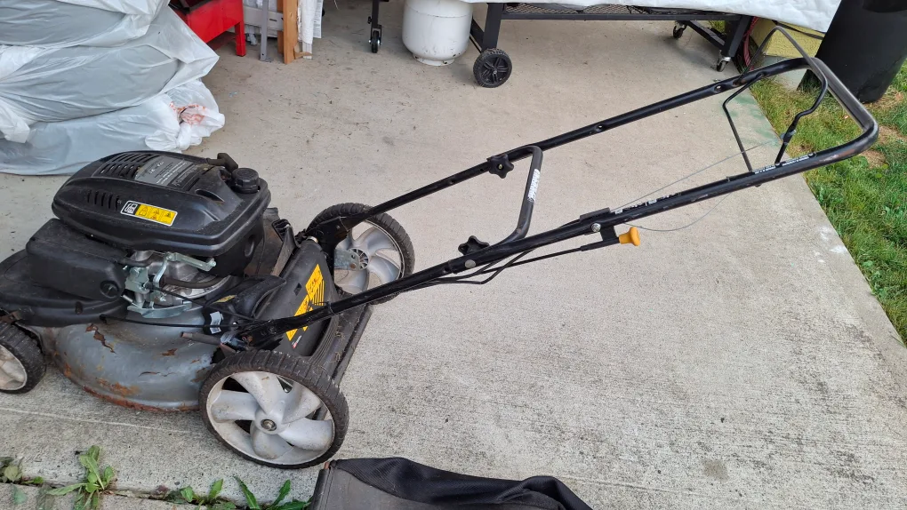Used Yard Machines Self Propelled Lawn Mower image indicator(3)