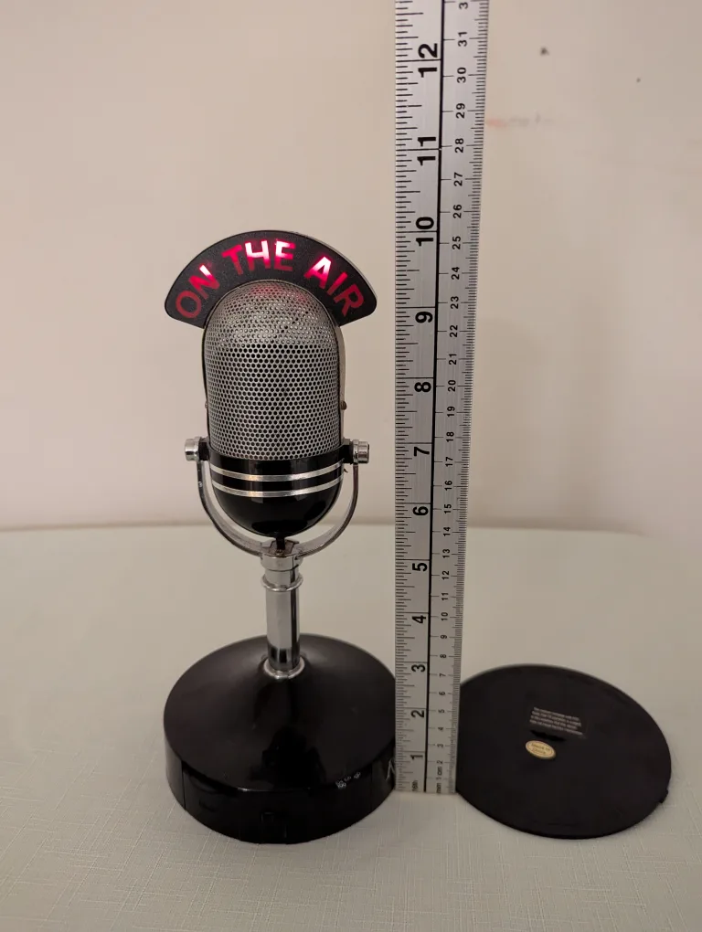 Vintage Style AM/FM Radio Microphone thumbnail