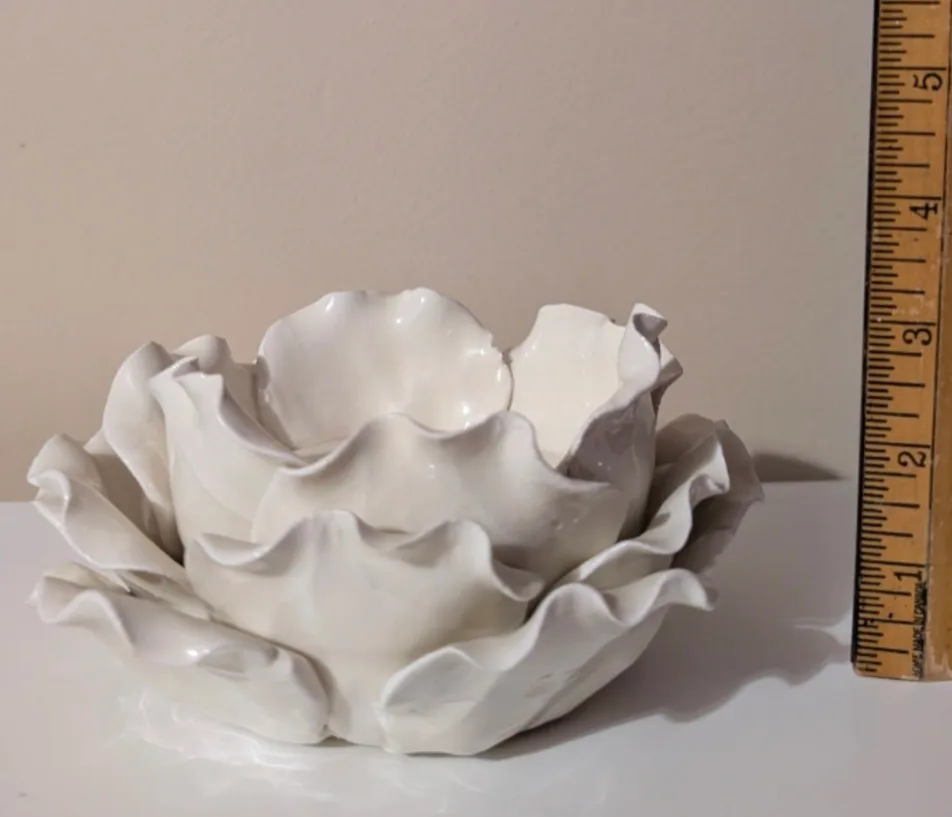 Ceramic Flower Candle Holder thumbnail