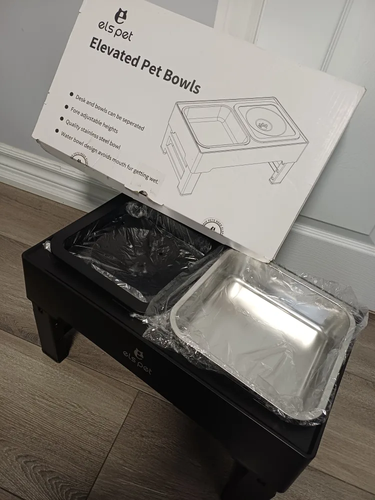 els pet Elevated Pet Bowls - New in Box!9 thumbnail
