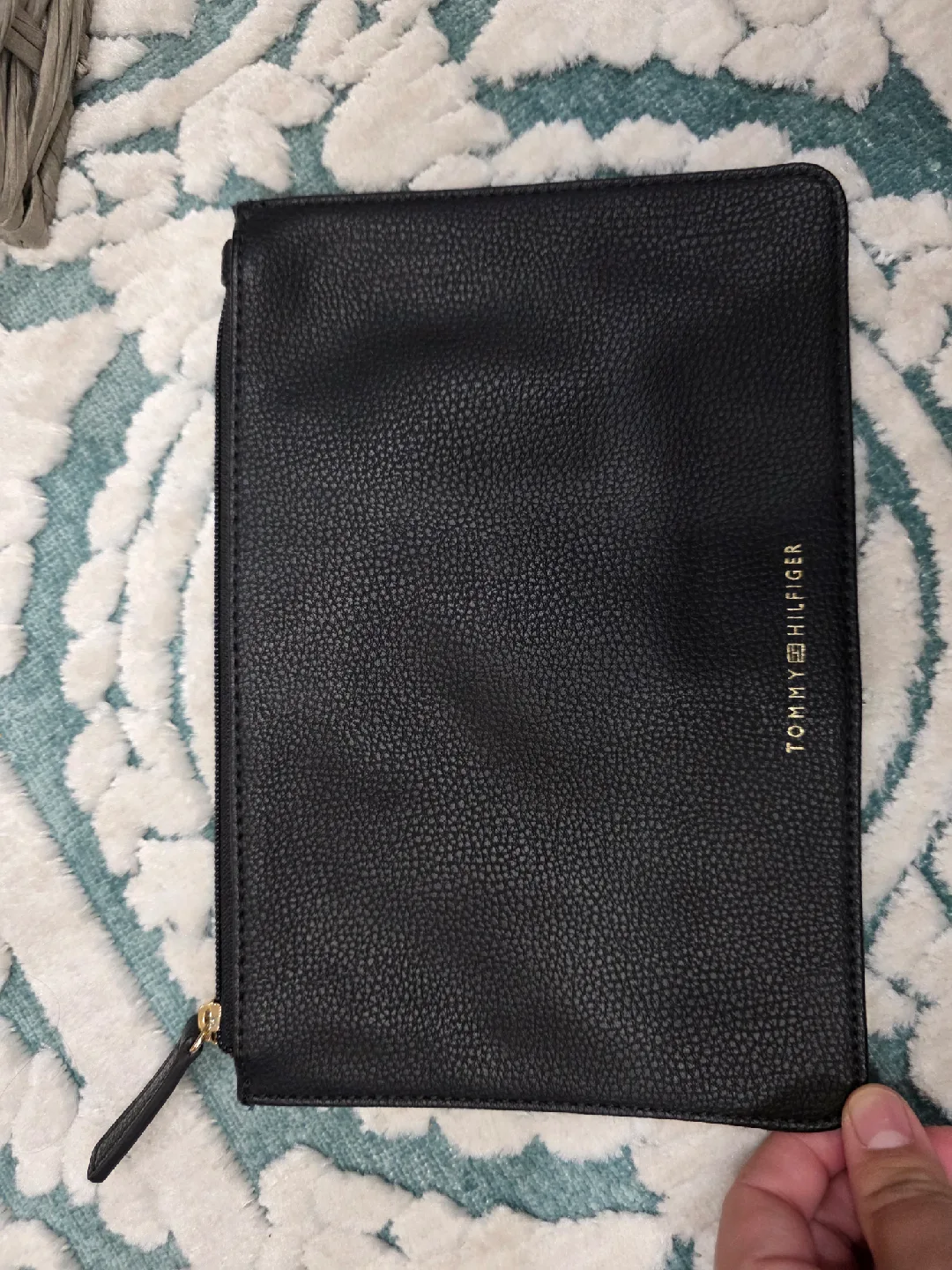 Michael Kors Wallet image indicator(5)