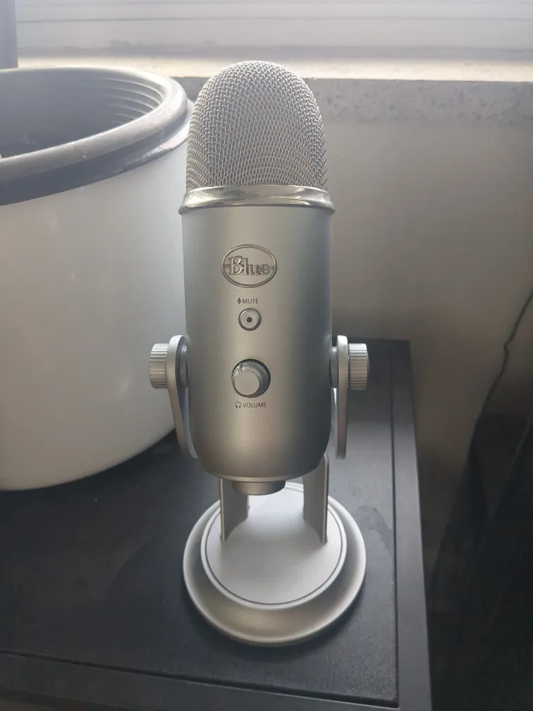 yeti blue USB mic thumbnail