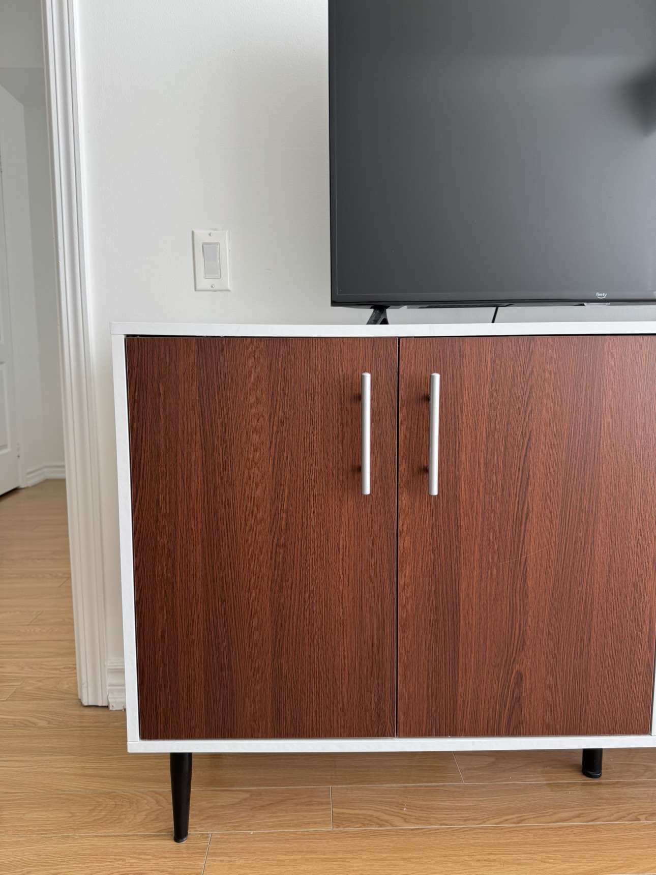 Mid Century Modern TV Stand - photo 3
