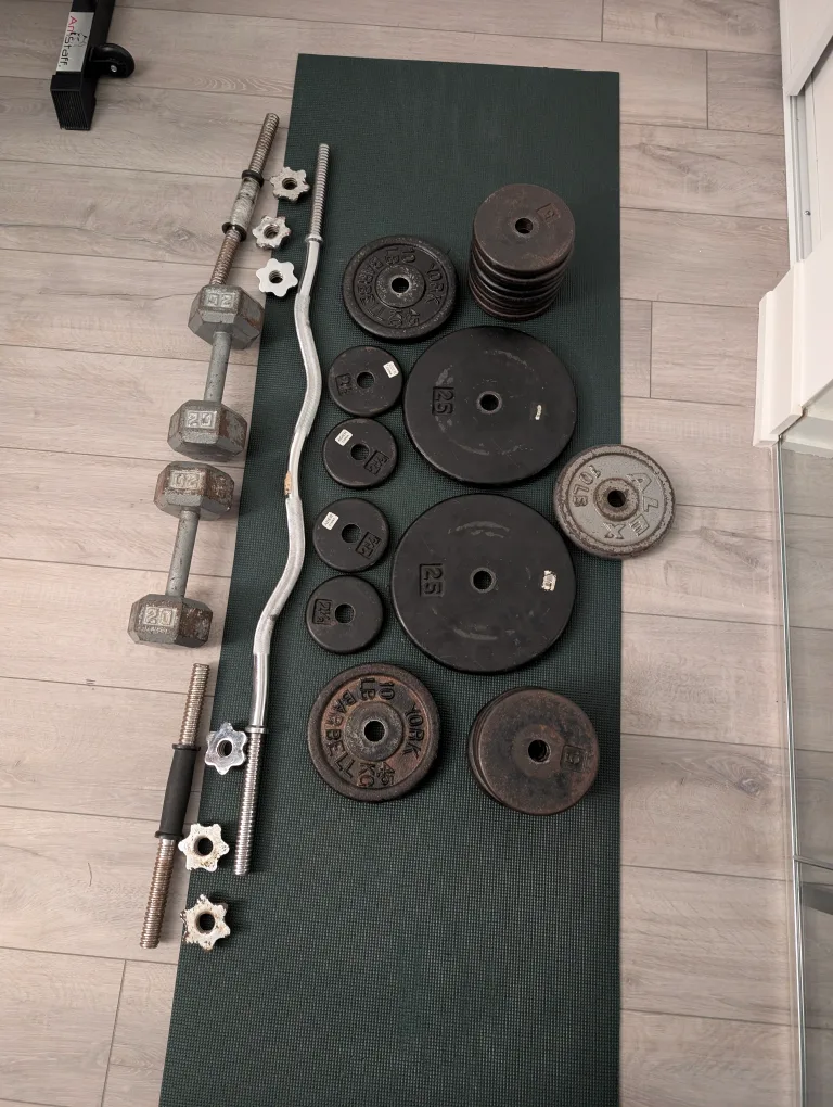 Dumbbells, barbell, weights set image indicator(2)