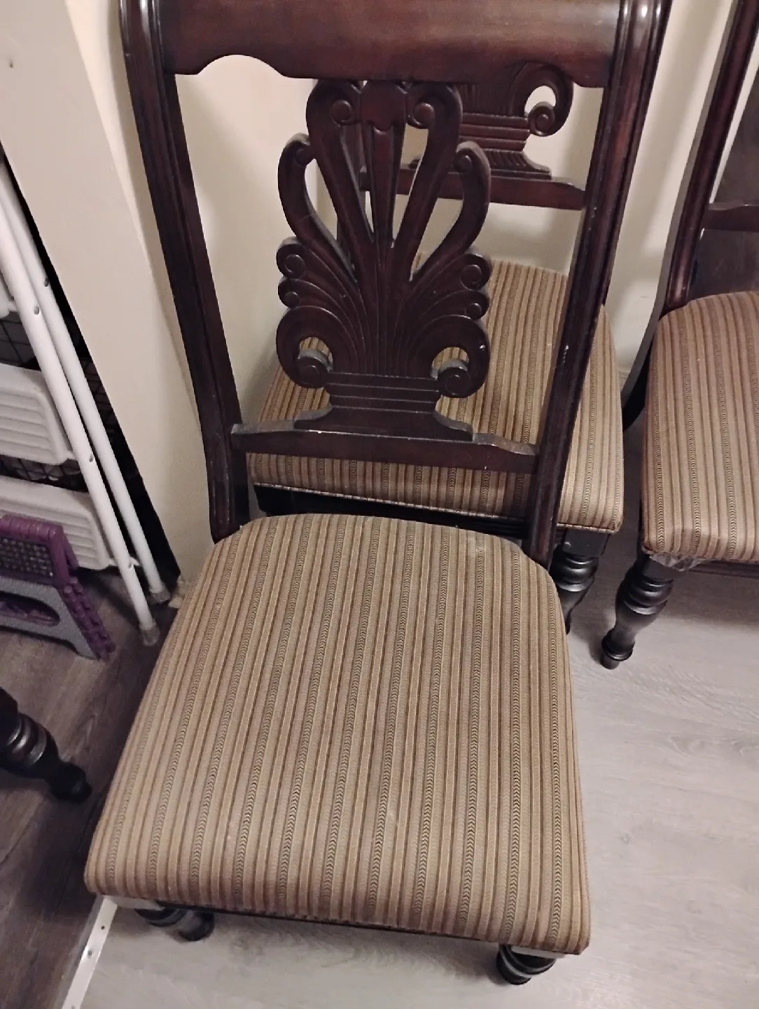 FOUR WOODEN DINING ROOM CHAIRS image indicator(4)