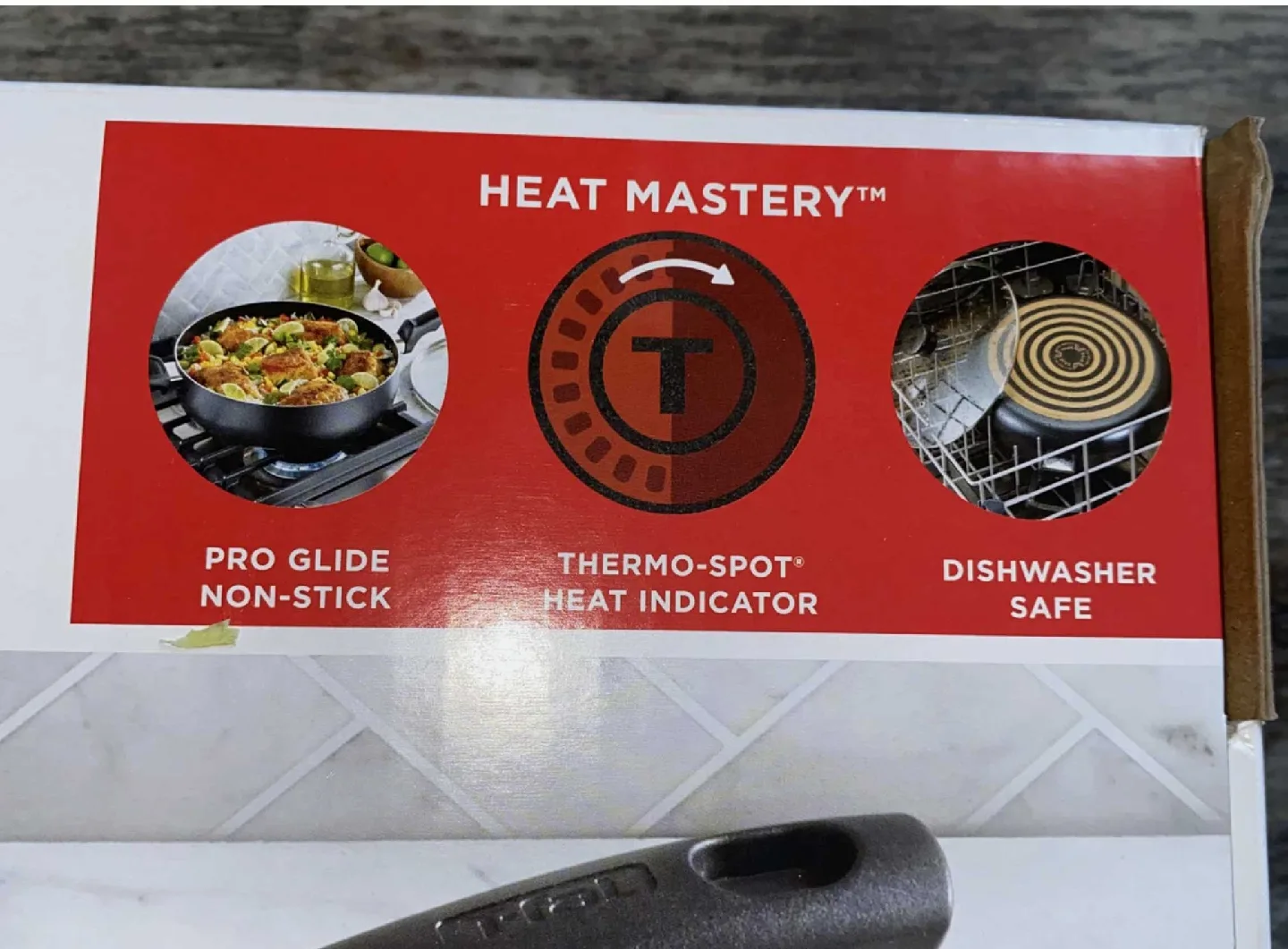 NEW T-fal 5 Qt. Non-Stick Covered Jumbo Cooker image indicator(3)