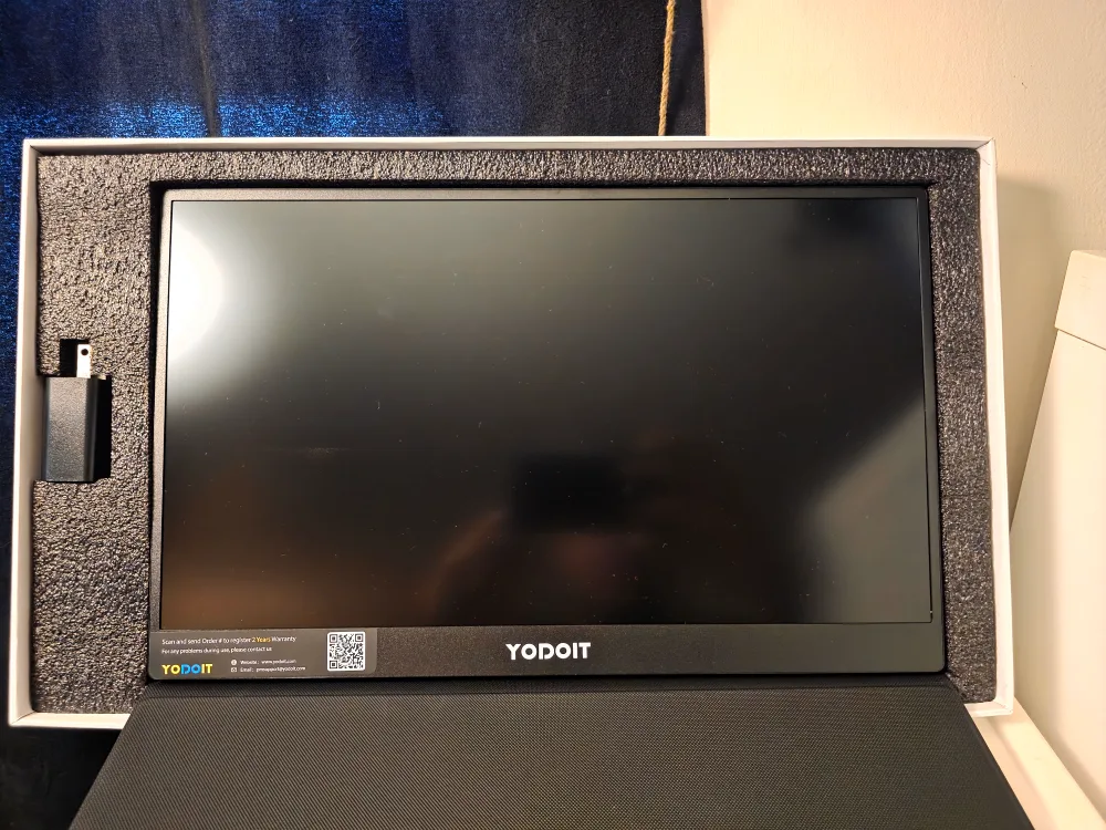 YODOIT 15.6" Portable Monitor thumbnail