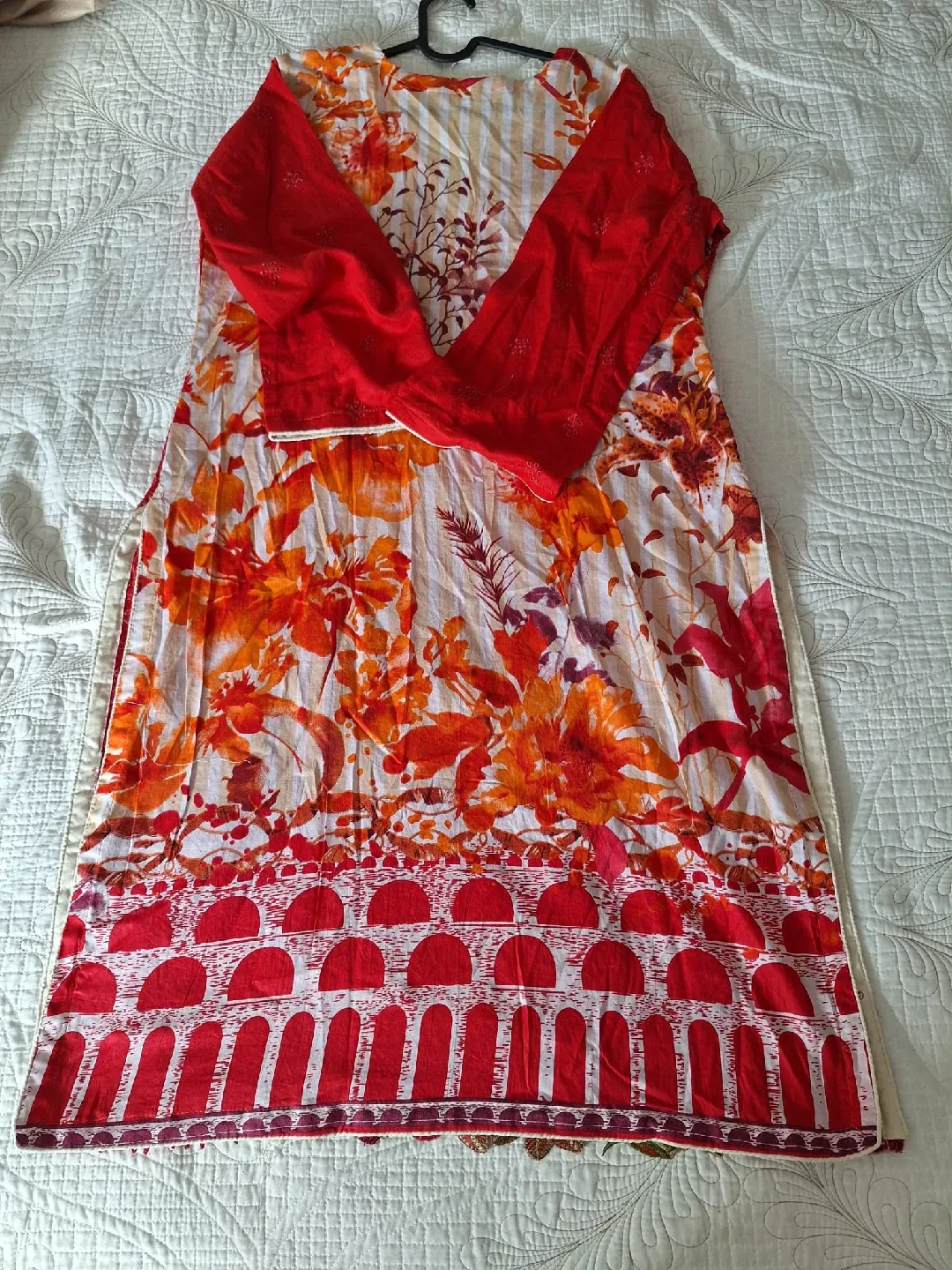 Beautiful Red Salwar Set image indicator(5)