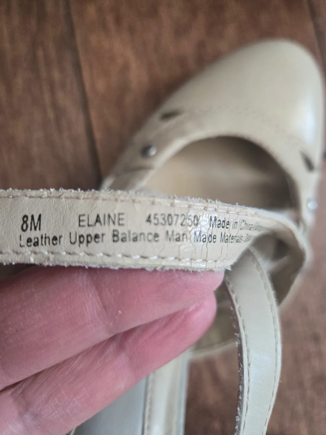 Naturalizer N5 Comfort Elaine Heels - Size 8M image indicator(5)