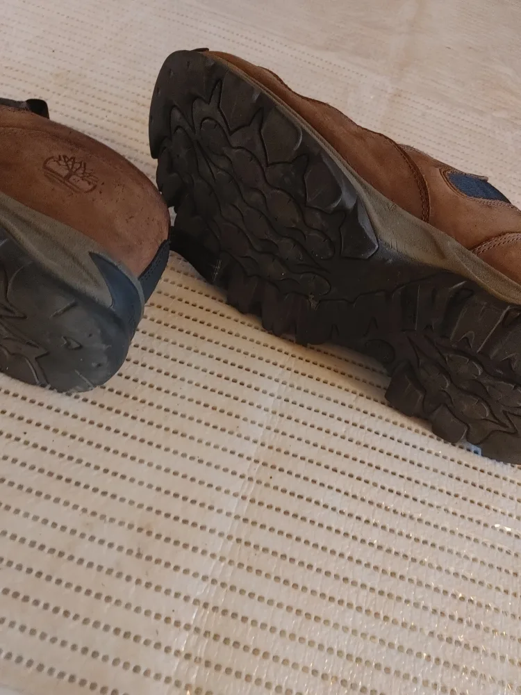 Timberland Brown Leather Slip-On Shoes image indicator(5)