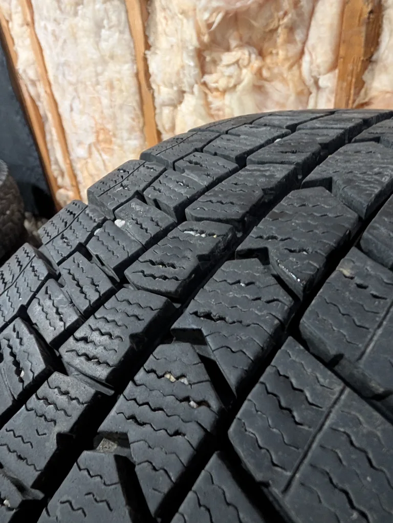 (4)-185/55R16 Winter Tires On Steel Rims 4x108 Ford Focus image indicator(3)