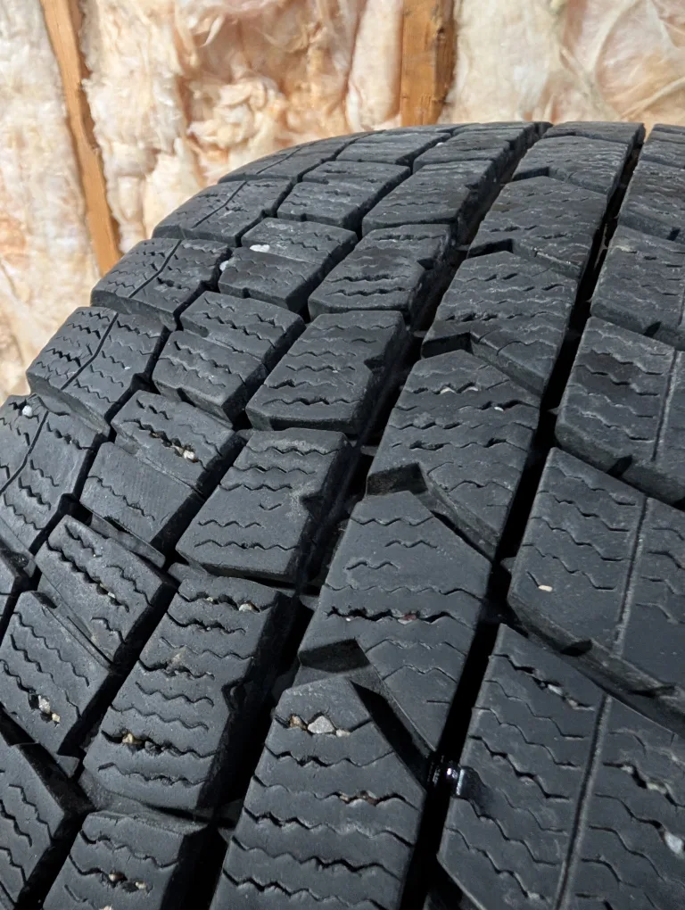 (4)-185/55R16 Winter Tires On Steel Rims 4x108 Ford Focus image indicator(5)