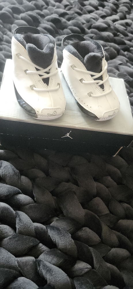 Nike Air Jordan 18.5 1-3 Kids Sneakers - White/Black - photo 5