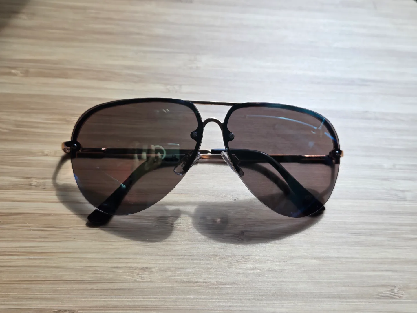 Aviator Sunglasses - Golden Frame, Mirror Coating image indicator(4)