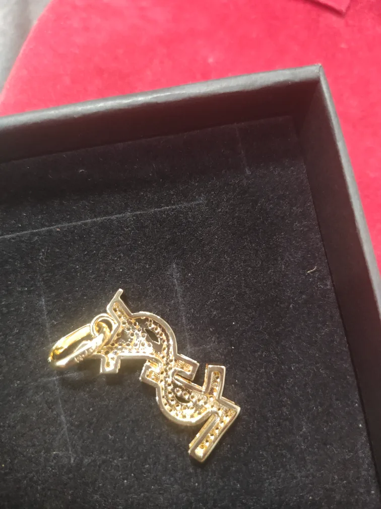 YSL  Pendant image indicator(6)