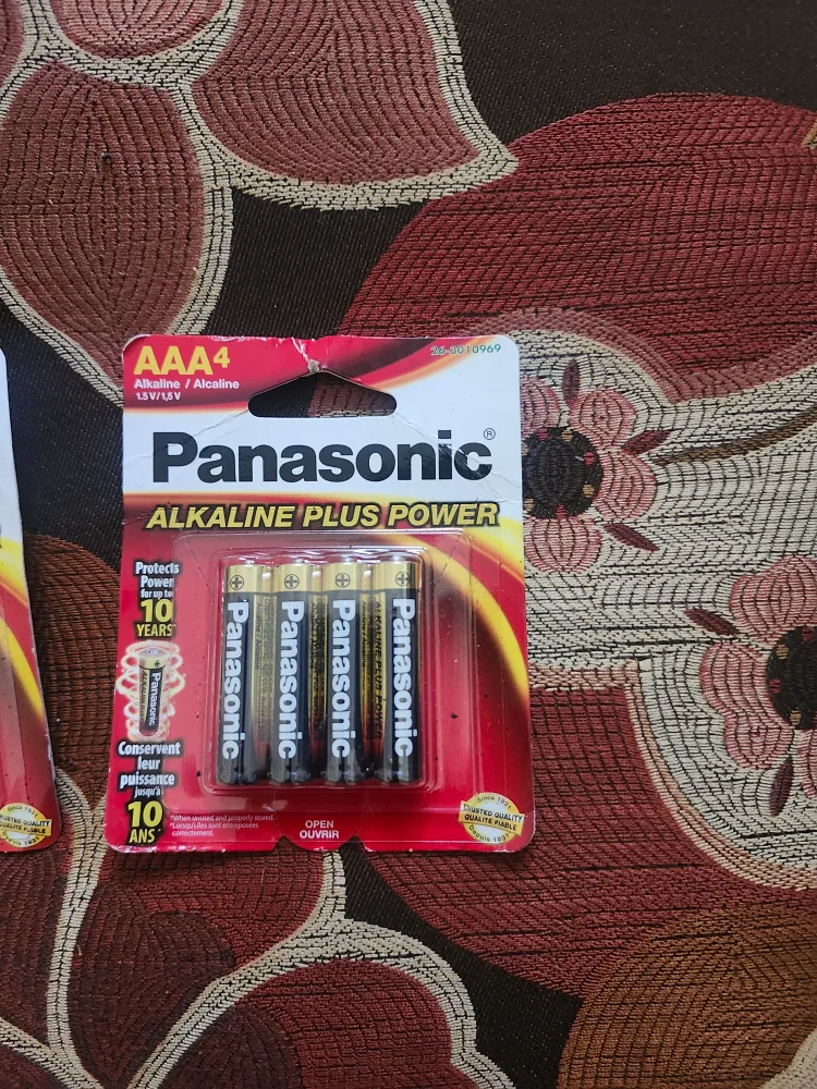 Panasonic AAA4 Alkaline Plus Power Batteries thumbnail