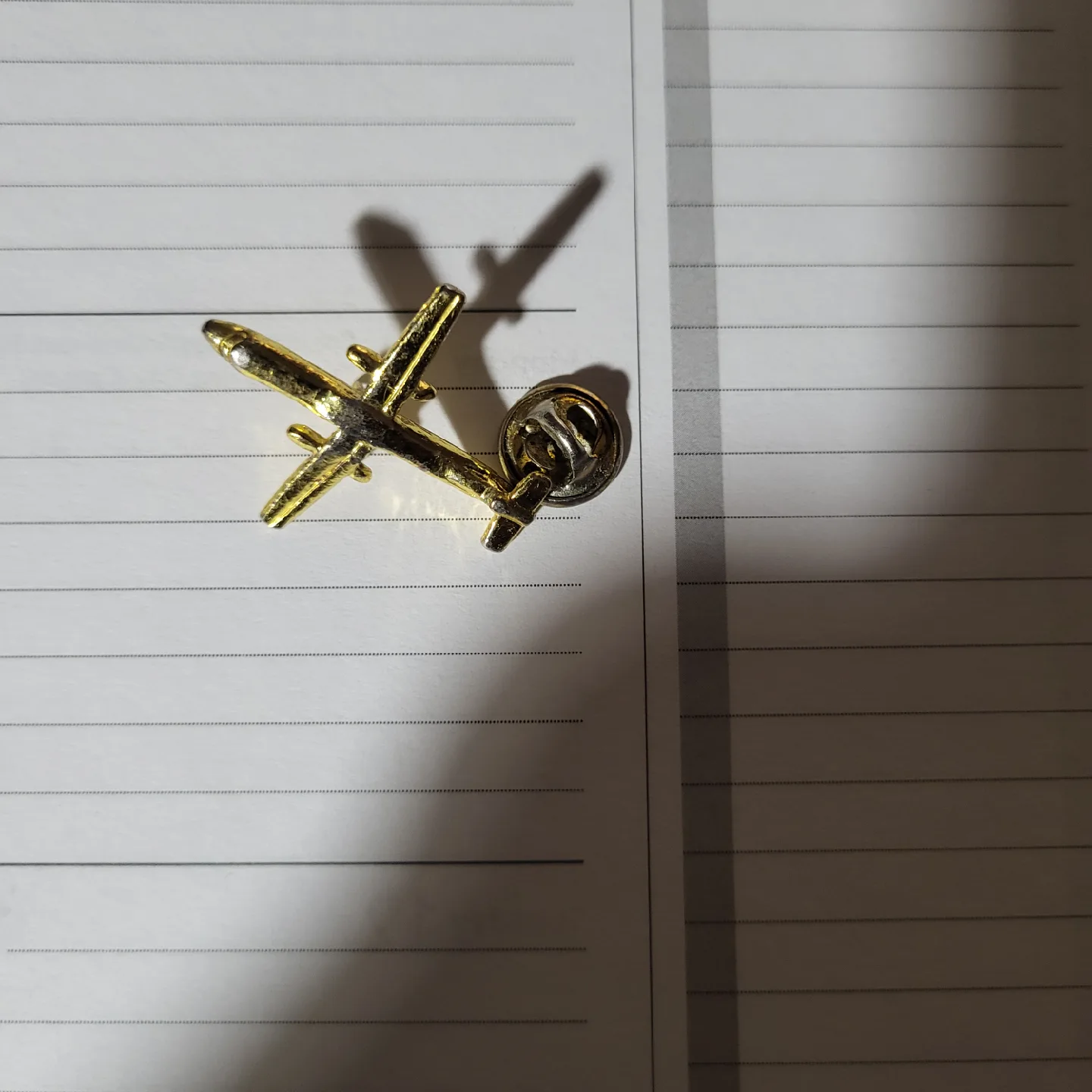 Airplane Pin thumbnail