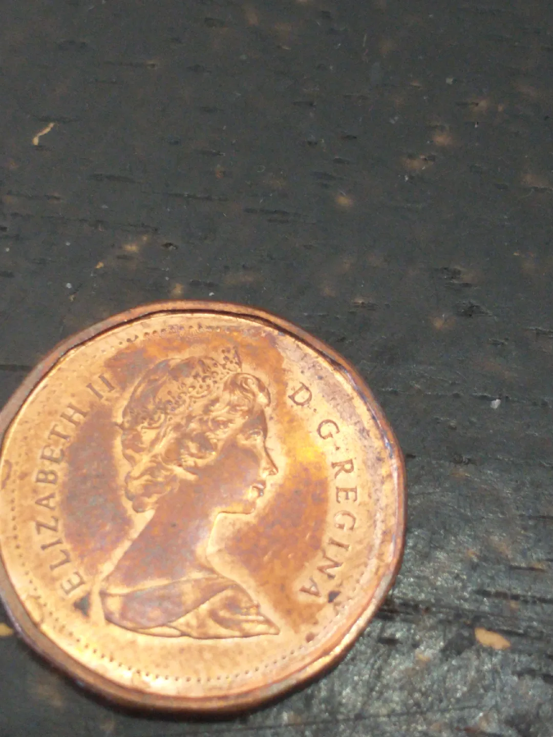 Unique 1983 Canada cent error coin - flawed beading and rim image indicator(2)