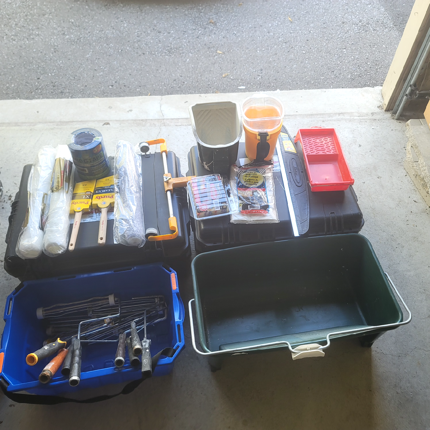 Painting Supplies Lot - photo 2