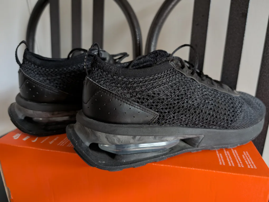 Nike Flyknit Running Shoes - US 8.5 image indicator(4)