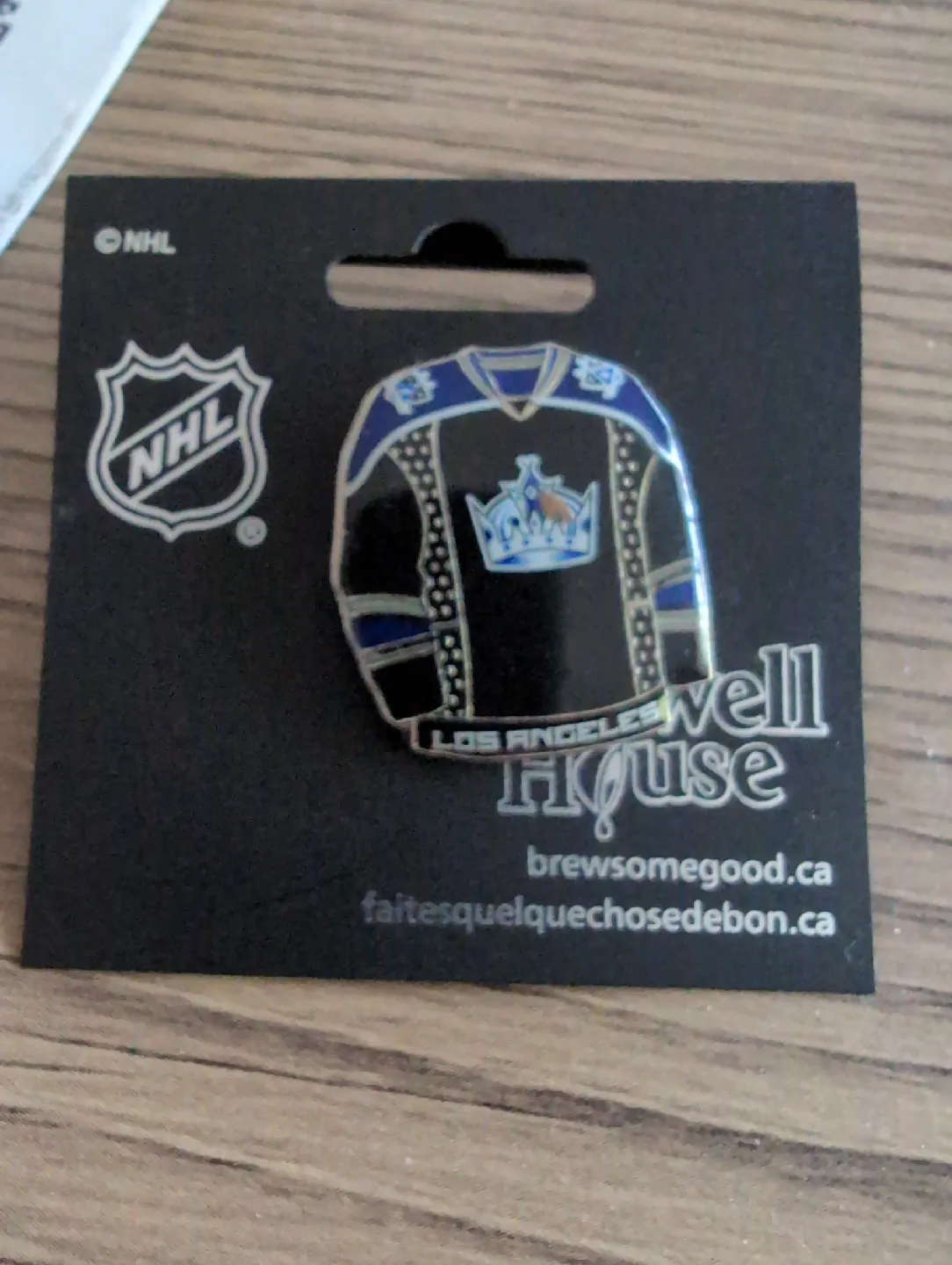 NHL Los Angeles Kings Well House Pin - New image indicator(2)