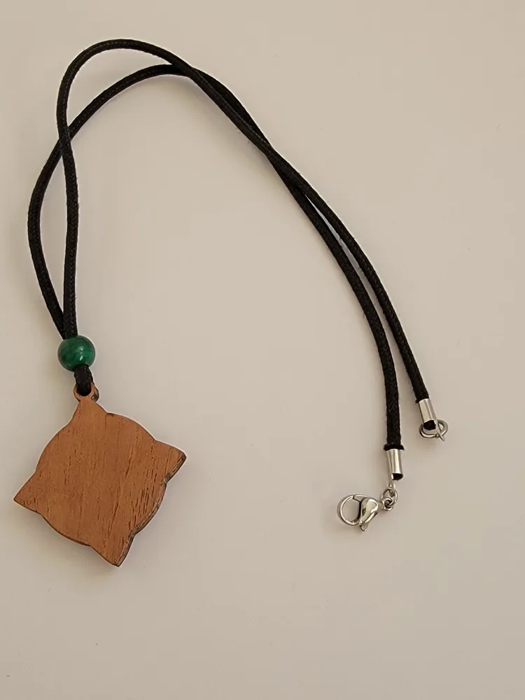 Celtic Knot Wood & Malachite Stone Necklace image indicator(7)