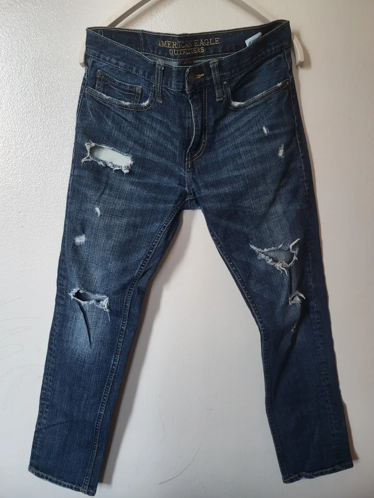 American Eagle Distressed Jeans
