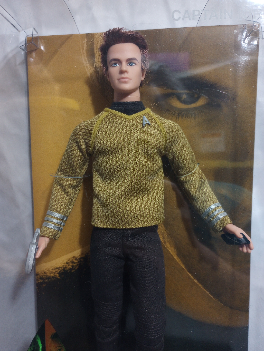 Star Trek Barbie Collector Dolls - Captain Kirk, Spock - photo 4