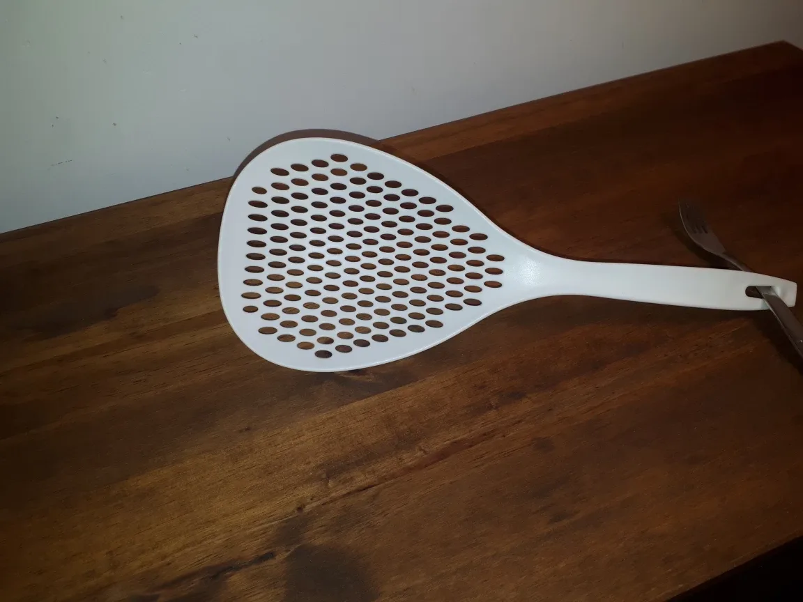 White Strainer Spoon image indicator(2)