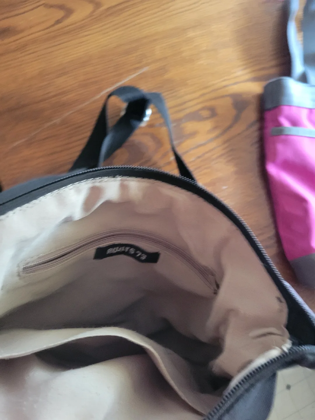 Roots 73 Black Crossbody Bag image indicator(2)