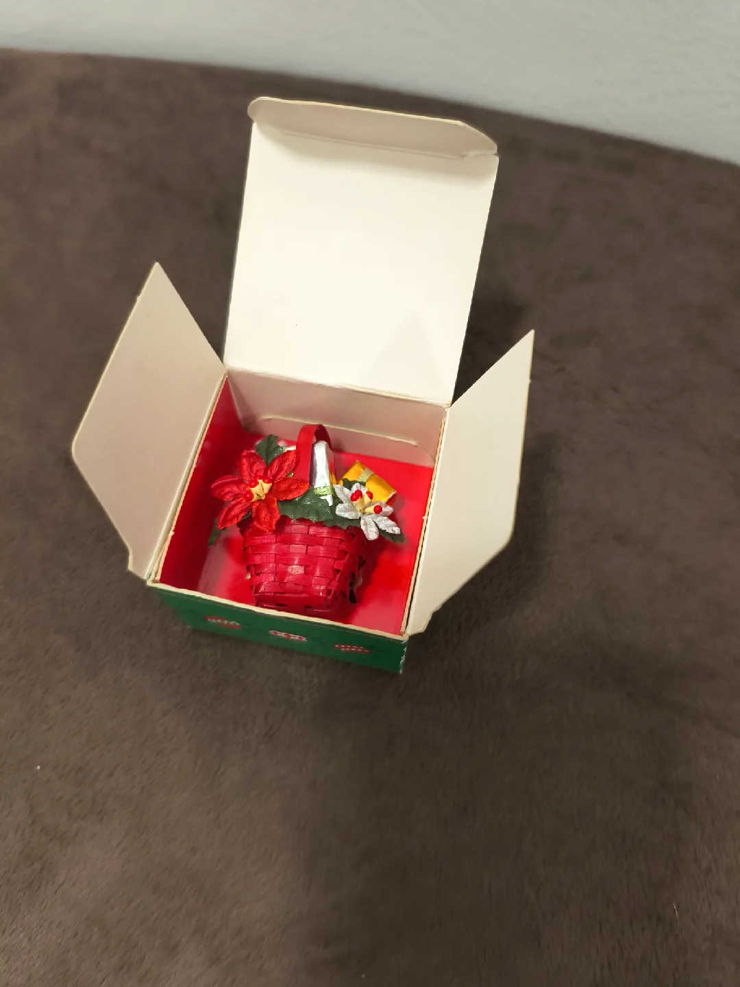 Miniature Christmas Basket Pin thumbnail