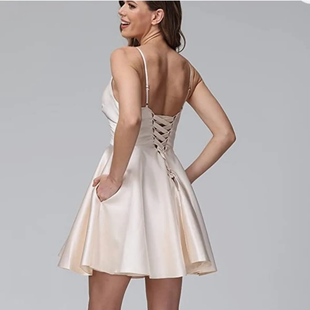 BNWT Coral Formal Dress with Corset Back and Hidden Pockets image indicator(9)