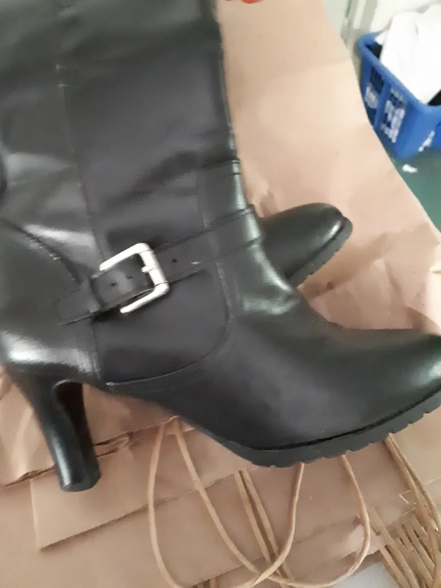 Black Leather Boots thumbnail