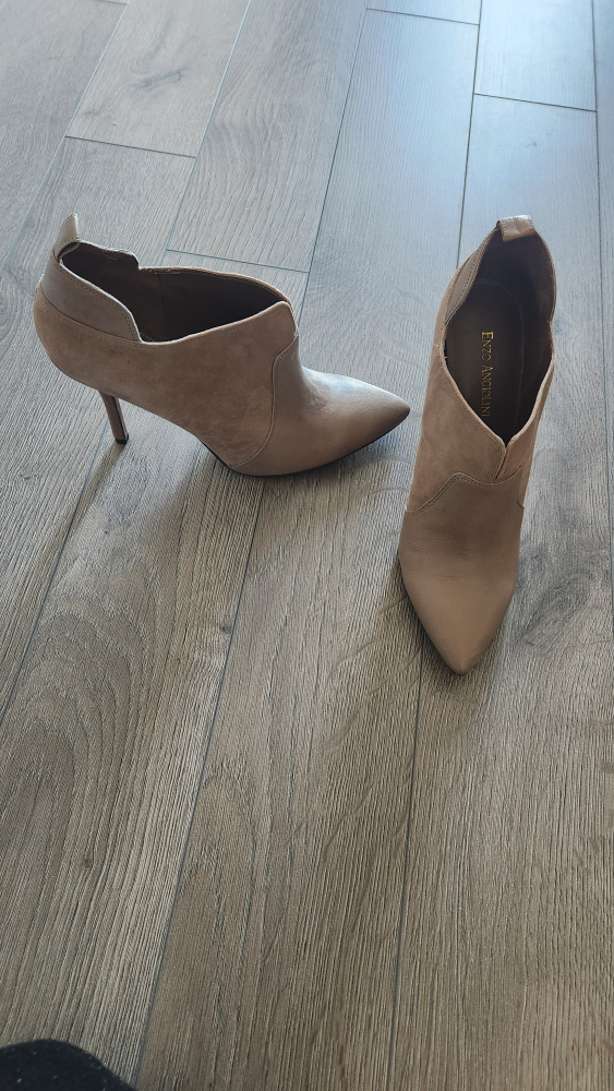 Enzo Angiolini Beige Heel Booties - Size 6.5M