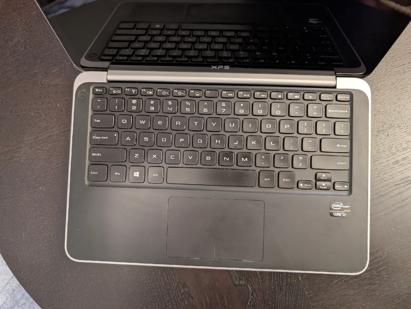 Dell XPS 13 Laptop image indicator(3)