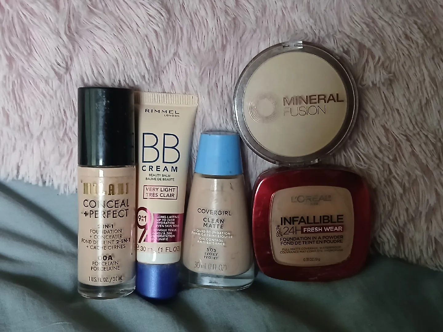 Mixed Lot: Milani, Rimmel, Covergirl, L'Oreal, Mineral Fusion thumbnail