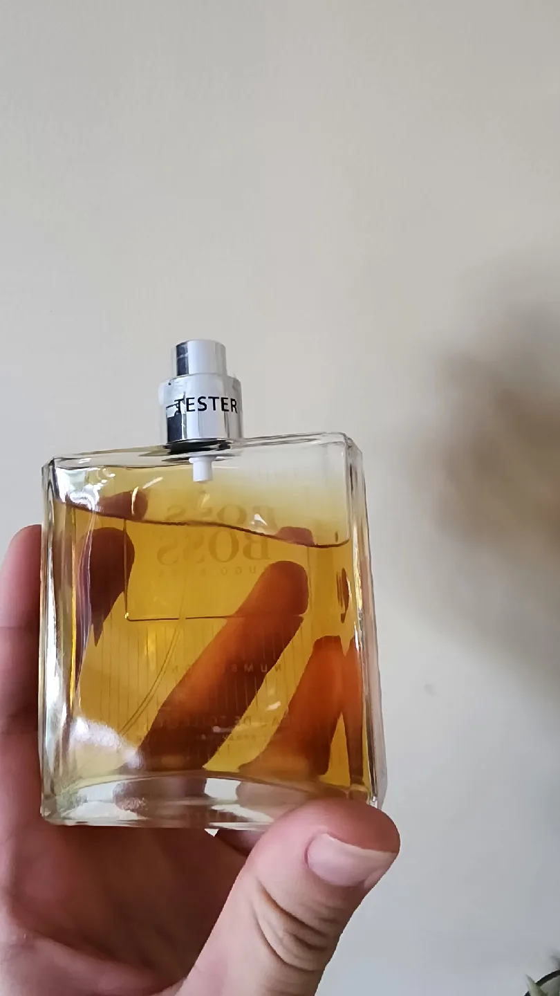 Hugo Boss Number One Eau de Toilette image indicator(2)