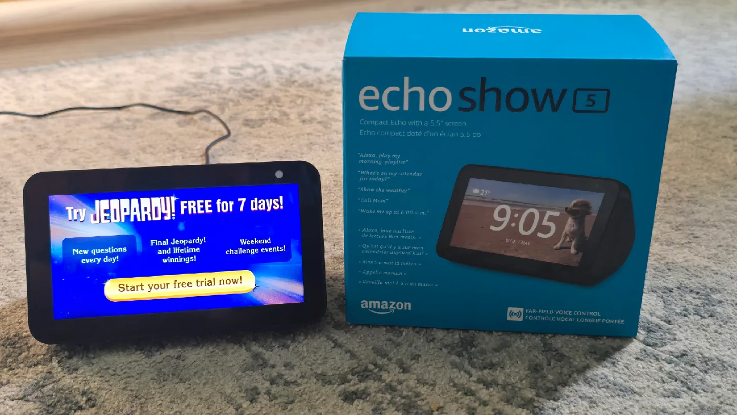Amazon Echo Show 5 with 5.5" Screen thumbnail