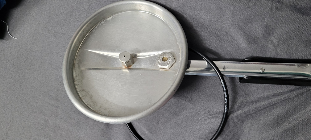 Pressure Cooker for Sale $14 only - photo 3
