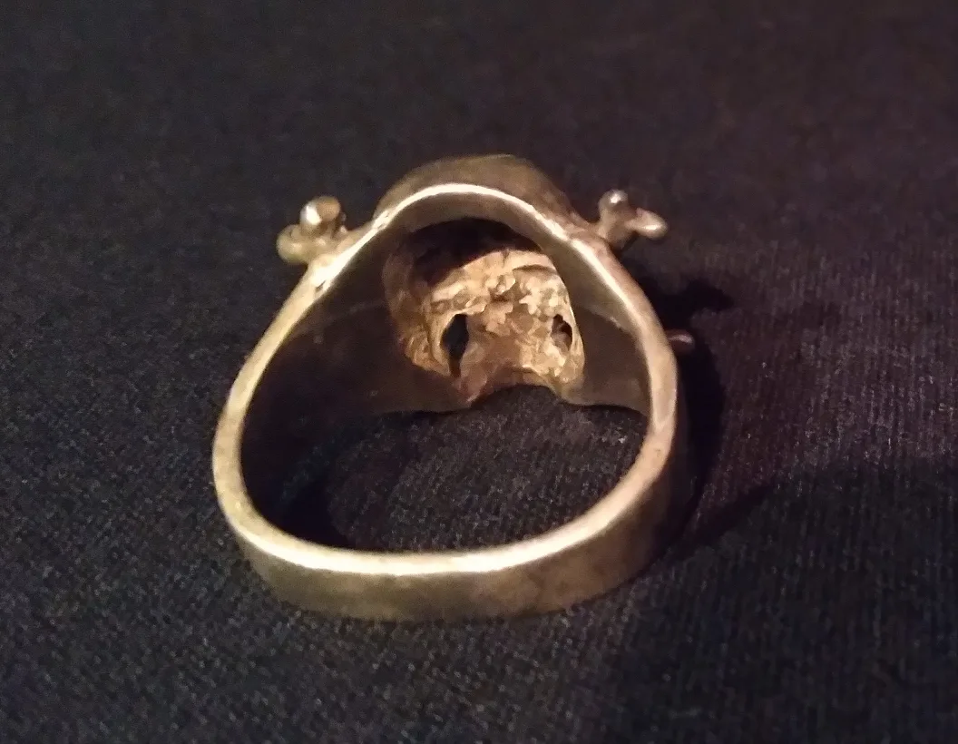 STIRLING SILVER 925 RING - SKULL & CROSSBONES - VINTAGE image indicator(4)