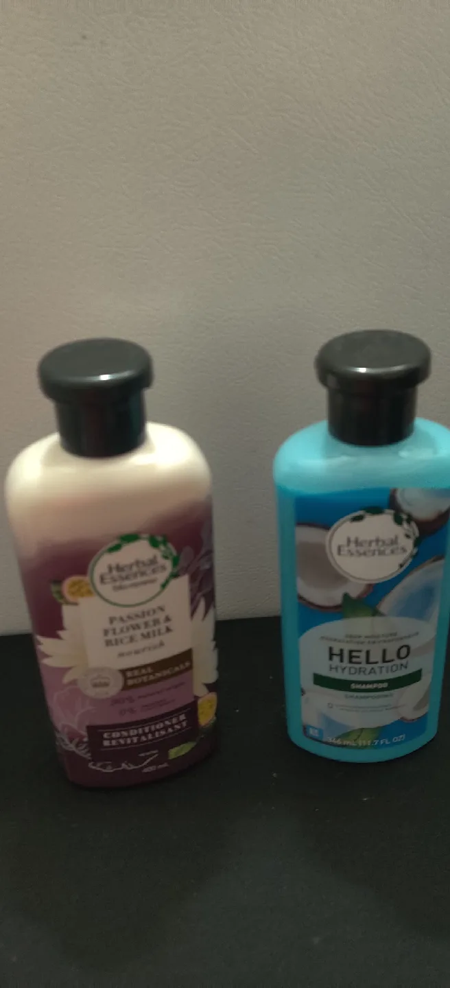 Herbal Essences Shampoo and Conditioner thumbnail
