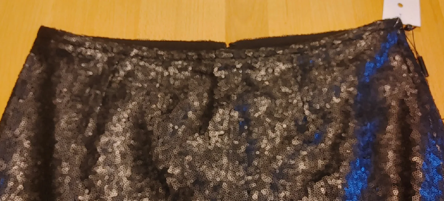 Calvin Klein Sequin Skirt - Size 14 image indicator(5)