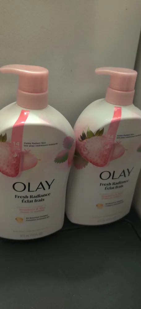 2 bottles of Olay Fresh Radiant Body wash thumbnail