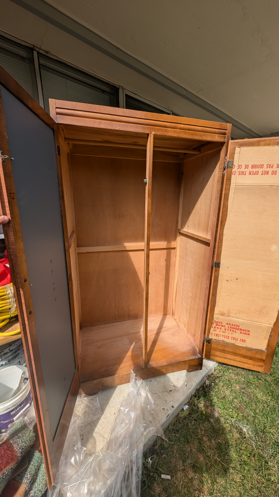 Wooden Wardrobe with Mirror Doors - photo 2
