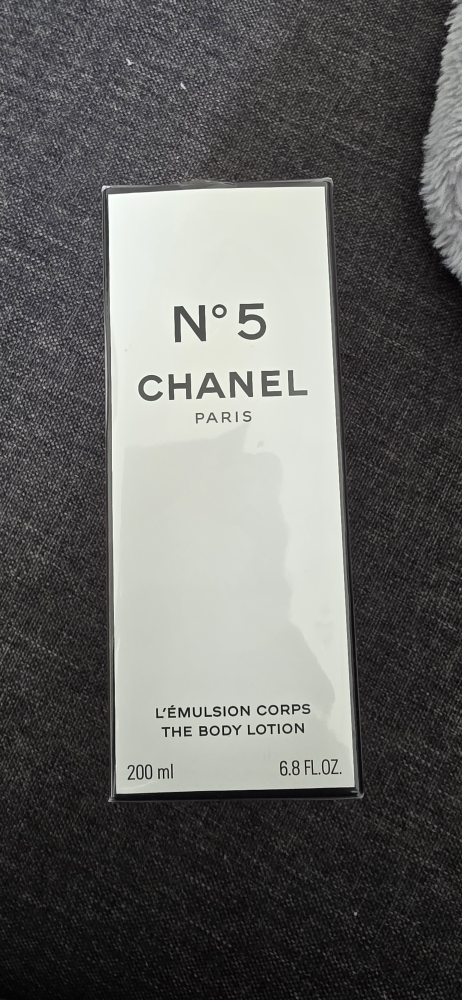 Chanel N°5 The Body Lotion 200ml - NEW