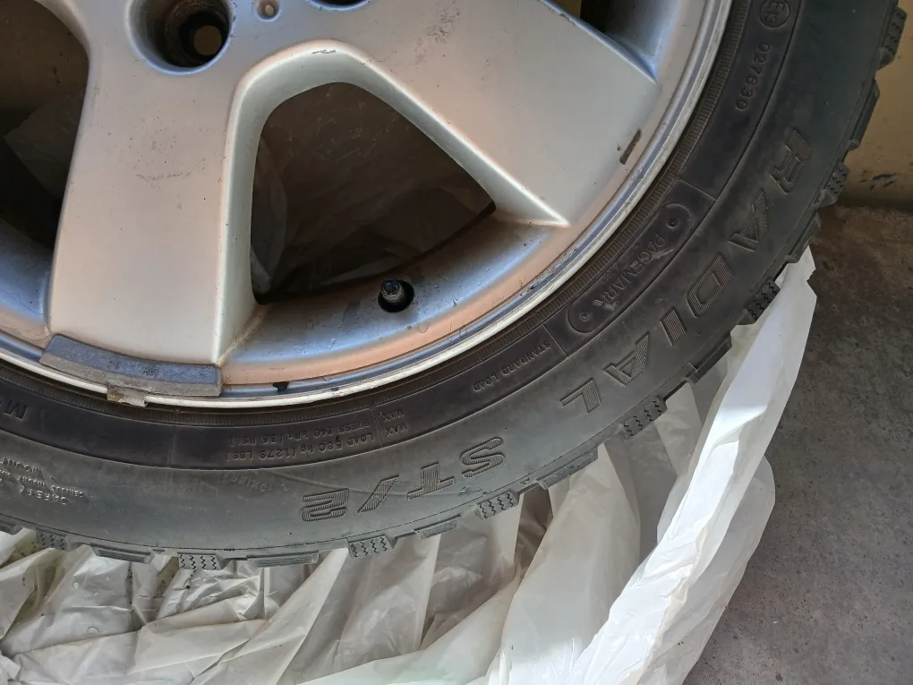 Snowtrakker P205/55R16 Winter Tire on Hyundai Rim image indicator(4)
