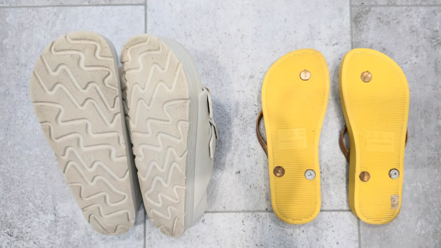 2 Pairs of Women's Sandals (Both for $5) image indicator(3)